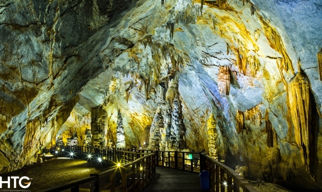 Closer footsteps into Vietnam spectacular caves (8 days)